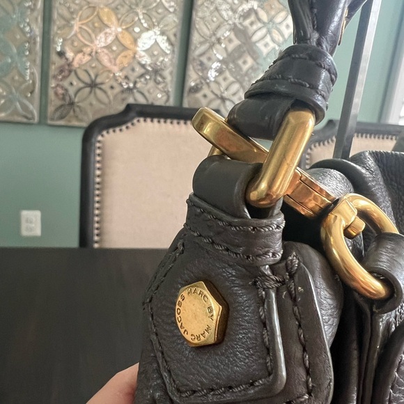 Marc By Marc Jacobs Women's Classic Q Lil Ukita Taupe Handbag - Picture 3 of 16